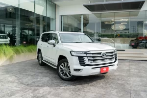 LAND CRUISER 300