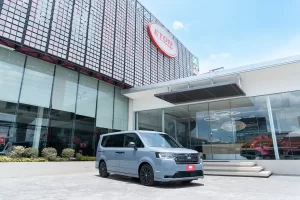 STEPWAGON E:HEV SPADA PREMIUM LINE BLACK EDITION